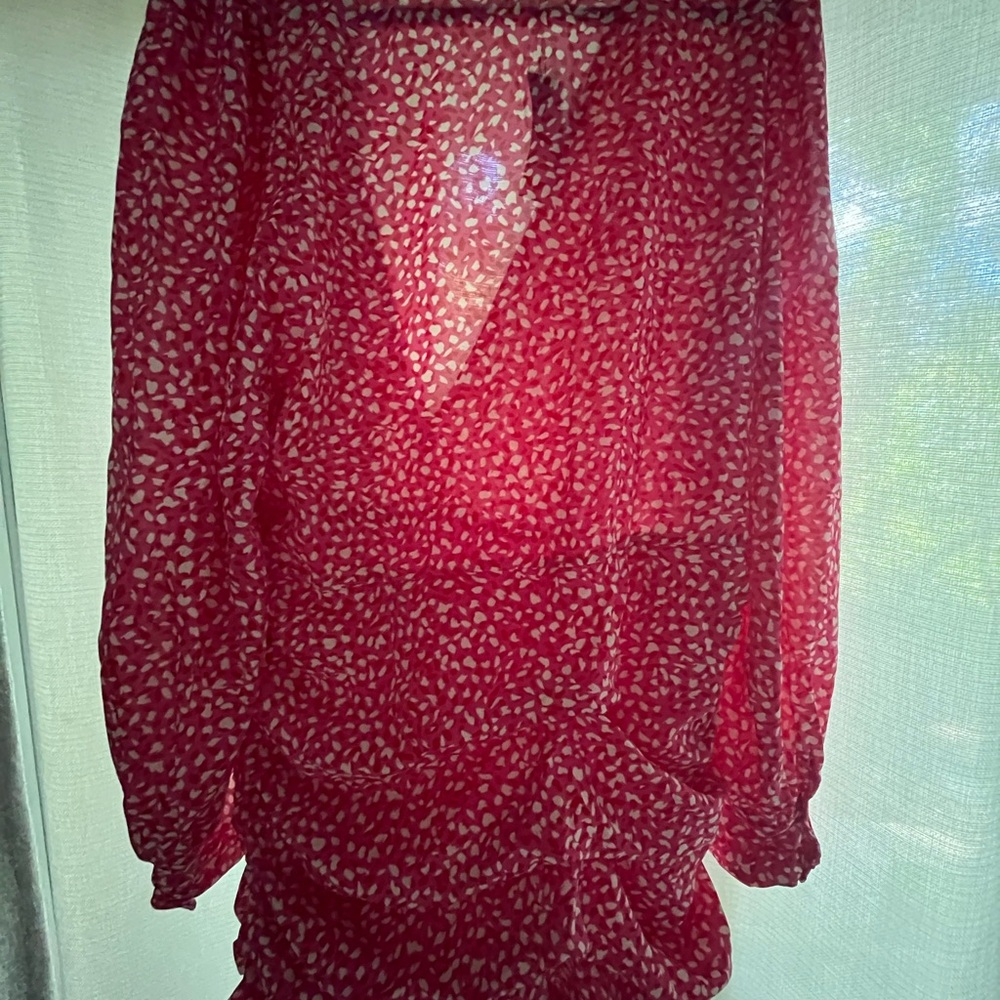 PrettyLittleThing Pink and White Patterned Dress
